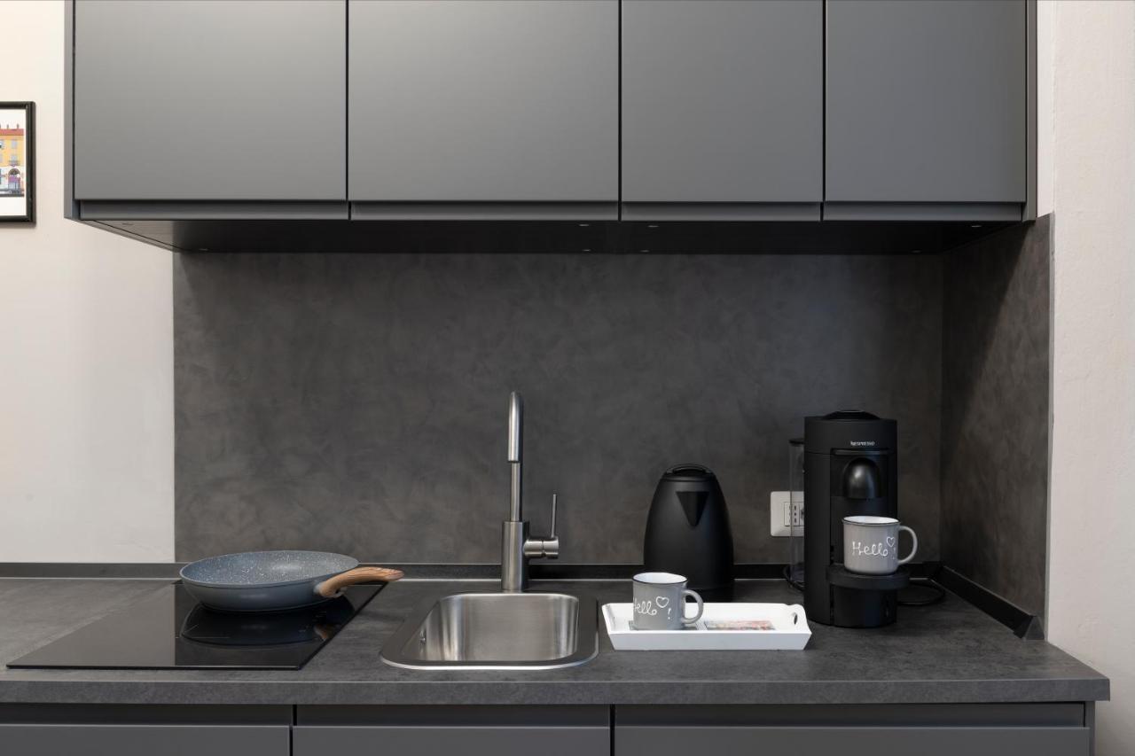Super Modern And Design Apartment, A Due Passi Dai Navigli Milaan Buitenkant foto